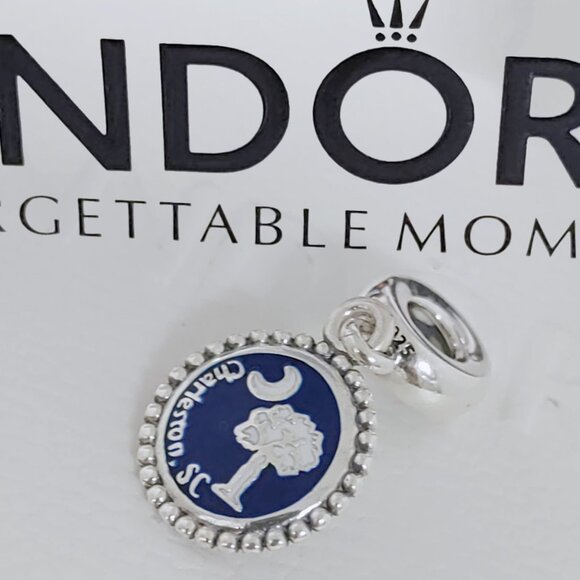 Pandora Charleston, SC Charm South Carolina Flag Exclusive Dangle Charm with box - Picture 1 of 8